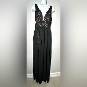 NWT Ark & Co Mixed Maxi Lace Dress Black Women’s Size Medium